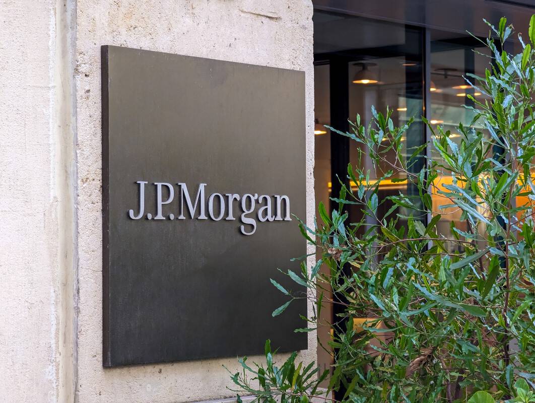 JPMorgan sign 