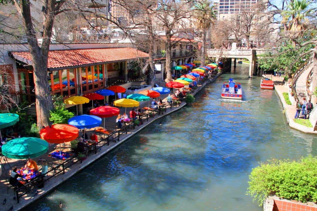 the San Antonio, Texas riverwalk and its many colorful sites